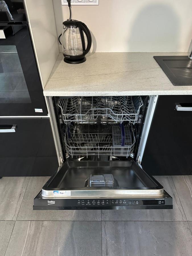 Apartman Byt 75M2 Klid Priroda Pro Rodinu Прага Екстериор снимка