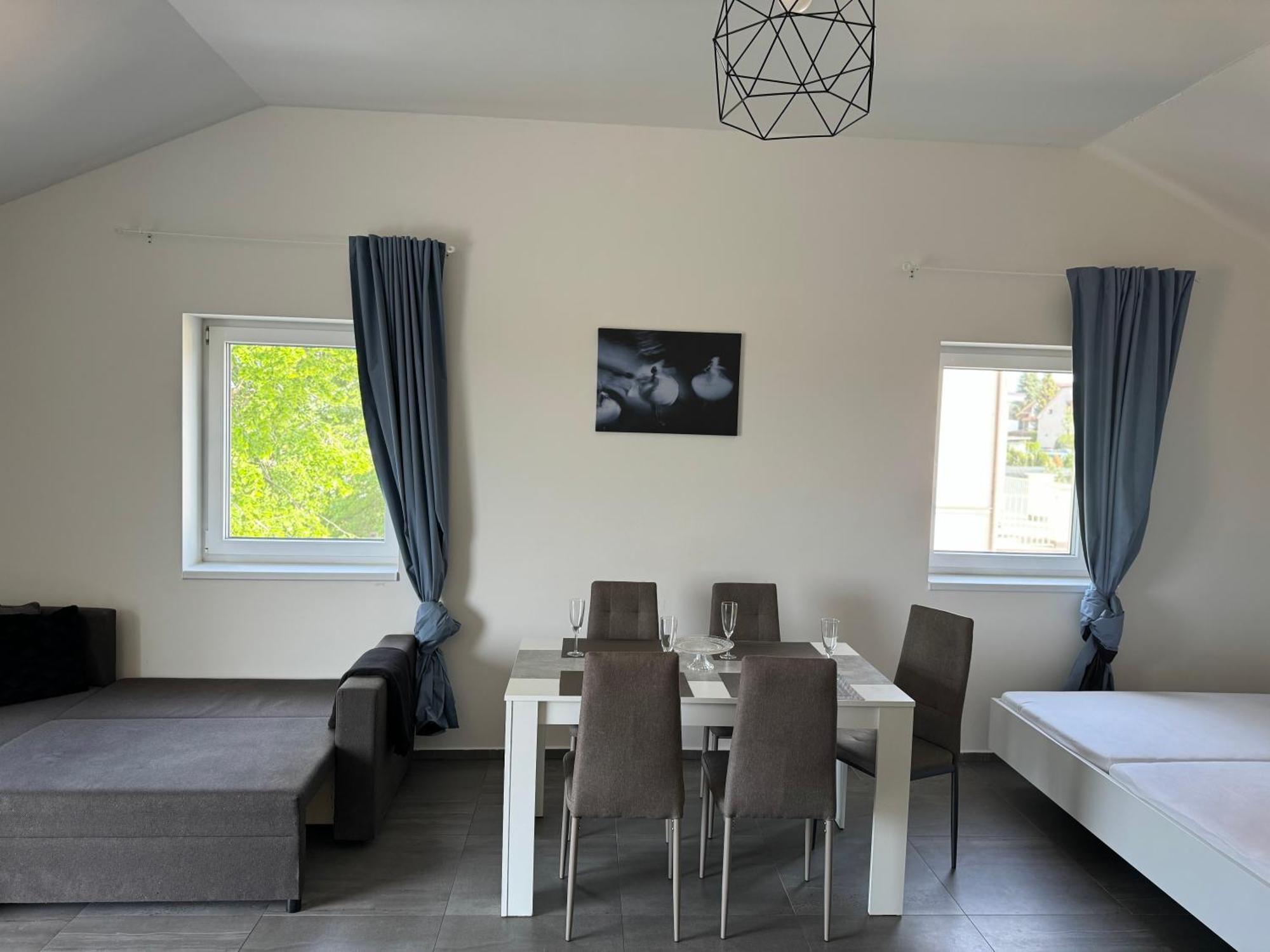 Apartman Byt 75M2 Klid Priroda Pro Rodinu Прага Екстериор снимка